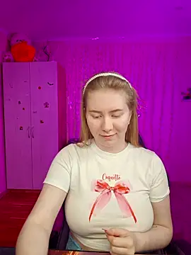 D0nna  online show from 22, 4, 2026