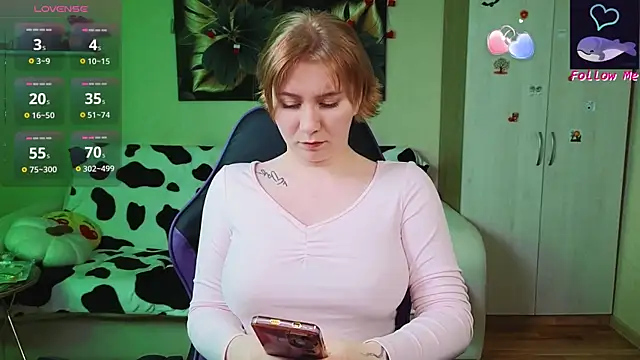 D0nna  online show from 24, 11, 2025