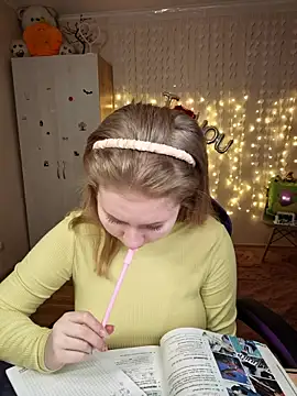 D0nna  online show from 10, 3, 2026