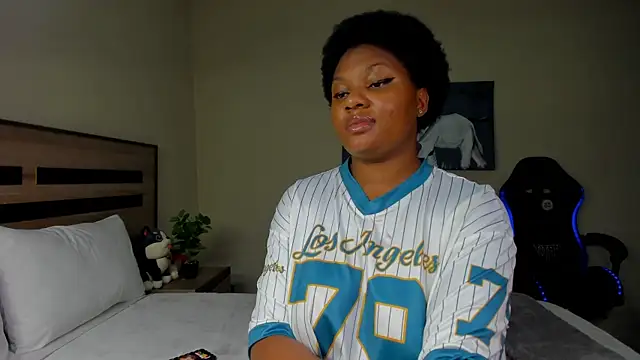 Renee-18 online show from 12, 1, 2026