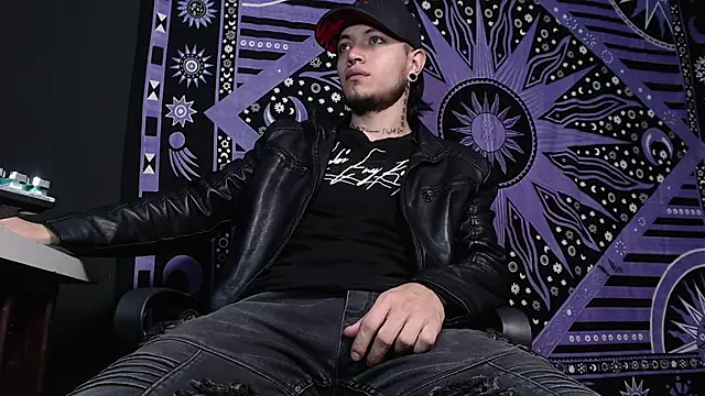 Dicaprioo  online show from 28, 1, 2025