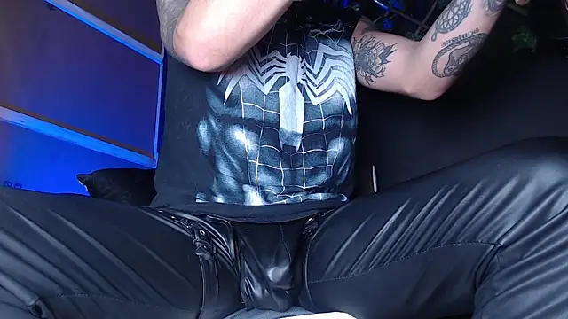 Dicaprioo  online show from 11, 10, 2025