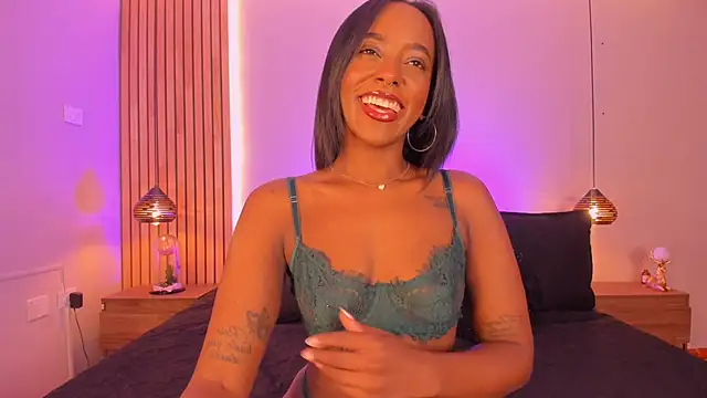 EmilyHaan online show from 8, 10, 2025