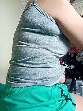 Snapshot of LITLESTAR chatting on 20, 10, 2025 LITLESTAR online show from 20, 10, 2025