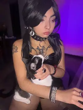 Snapshot of _Gothiccbitch_ chatting on 5, 6, 2026 Gothiccbitch online show from 5, 6, 2026