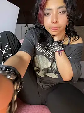  Gothiccbitch  online show from 6, 2, 2025