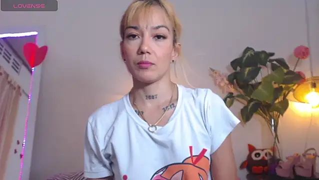 Snapshot of Veronicaa_2 chatting on 16, 6, 2026 Veronicaa 2 online show from 16, 6, 2026