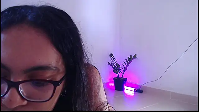 Rachell  420 online show from 15, 12, 2025