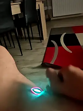 Szeltolo001 online show from 20, 3, 2026