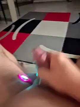 Szeltolo001 online show from 23, 12, 2025