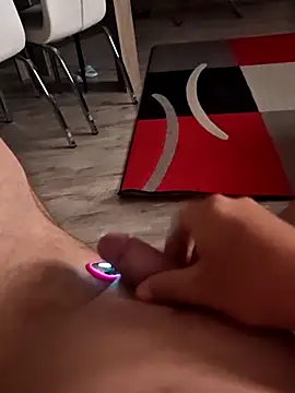 Szeltolo001 online show from 7, 4, 2026