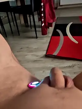 Szeltolo001 online show from 2, 3, 2026