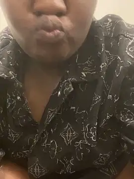 sweet18creamybigpussy online show from 15, 12, 2025