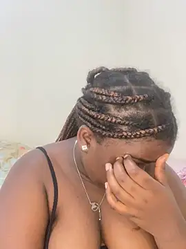 Snapshot of sweet18creamybigpussy chatting on 13, 11, 2025 sweet18creamybigpussy online show from 13, 11, 2025