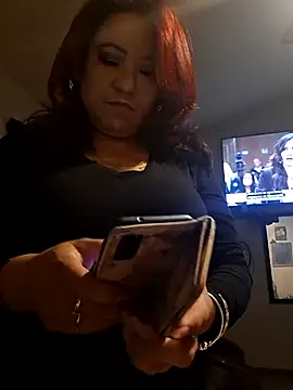 Erotic nayma online show from 6, 3, 2026