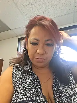 Erotic nayma online show from 24, 2, 2026