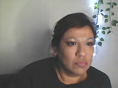 Erotic nayma online show from 6, 12, 2024