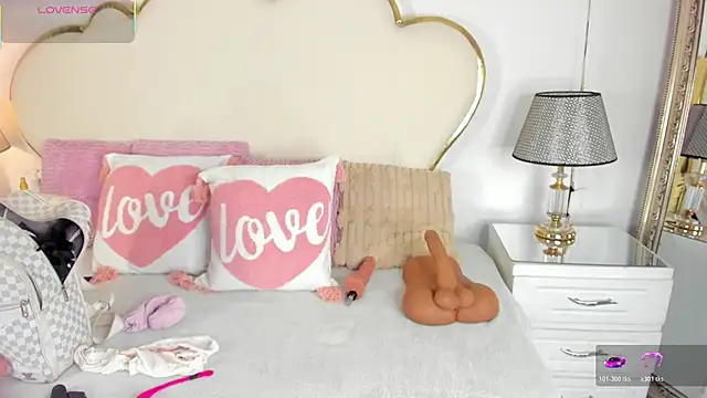 CahitlinBell online show from 28, 11, 2025