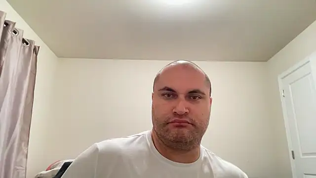 SluggishChase99 online show from 18, 2, 2026