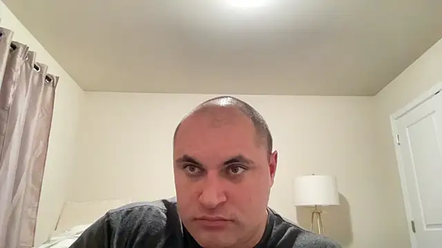 SluggishChase99 online show from 3, 2, 2025
