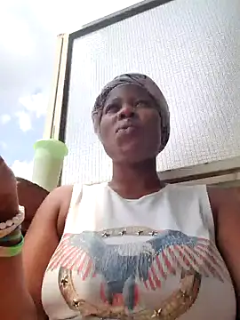 Snapshot of PerfectionBerrie chatting on 9, 2, 2025 PerfectionBerrie online show from 9, 2, 2025