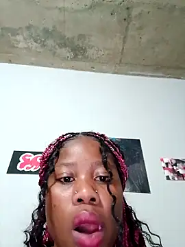 PerfectionBerrie online show from 6, 11, 2025