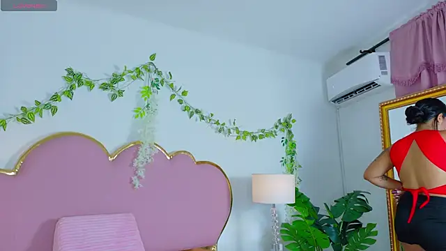 EmmaCrush online show from 17, 10, 2025