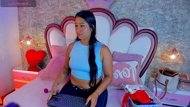 EmmaCrush online show from 28, 2, 2026