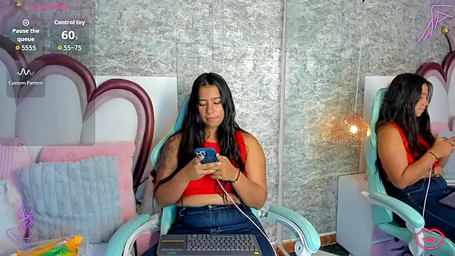 EmmaCrush online show from 10, 4, 2026