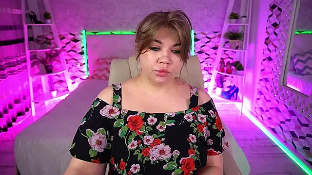 Snapshot of GabbieJay chatting on 21, 6, 2026 GabbieJay online show from 21, 6, 2026
