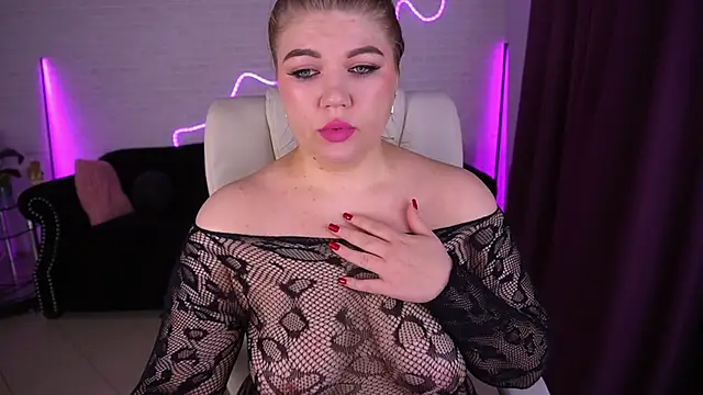 Snapshot of GabbieJay chatting on 10, 11, 2025 GabbieJay online show from 10, 11, 2025