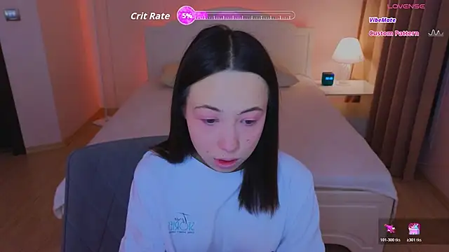 Hayle Hill online show from 9, 11, 2025