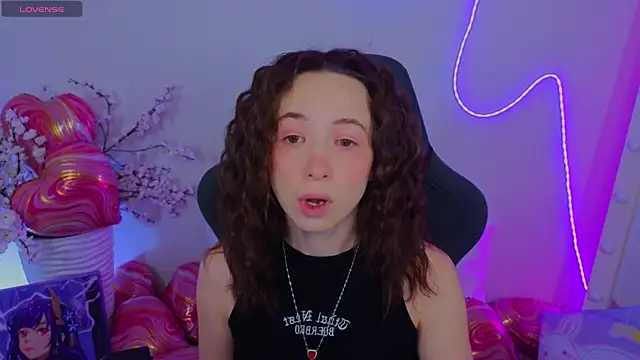 Hayle Hill online show from 7, 2, 2026