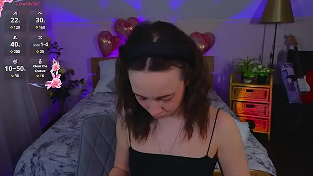 Hayle Hill online show from 9, 2, 2026