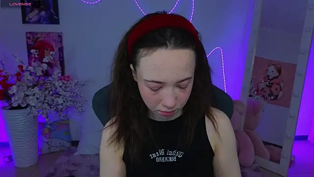 Hayle Hill online show from 22, 4, 2026