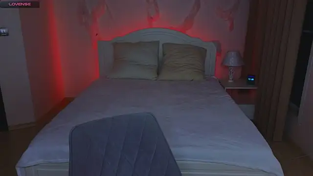 Hayle Hill online show from 27, 10, 2025