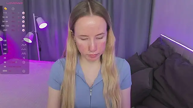 Cassie Kelman online show from 26, 2, 2025