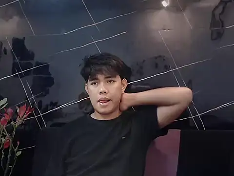 hoenika online show from 2, 2, 2026