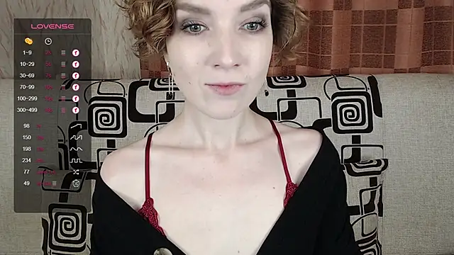 Snapshot of TinaWince chatting on 31, 10, 2025 TinaWince online show from 31, 10, 2025