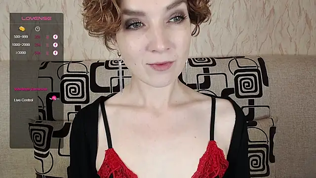 Snapshot of TinaWince chatting on 18, 9, 2025 TinaWince online show from 18, 9, 2025