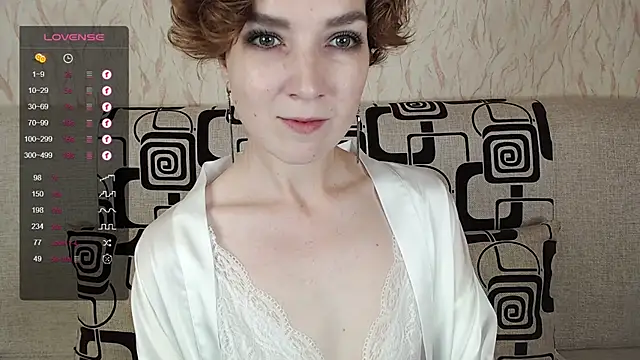 Snapshot of TinaWince chatting on 12, 9, 2025 TinaWince online show from 12, 9, 2025