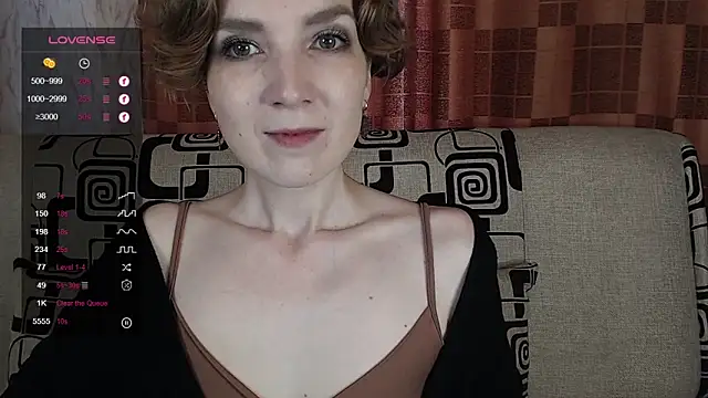 Snapshot of TinaWince chatting on 5, 6, 2026 TinaWince online show from 5, 6, 2026