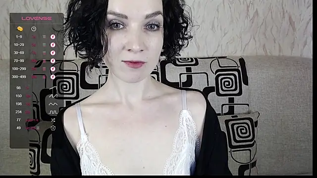 Snapshot of TinaWince chatting on 19, 2, 2025 TinaWince online show from 19, 2, 2025