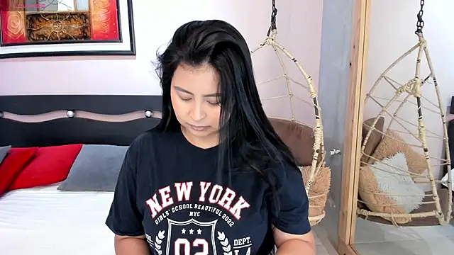  alaiasmile  online show from 28, 6, 2026