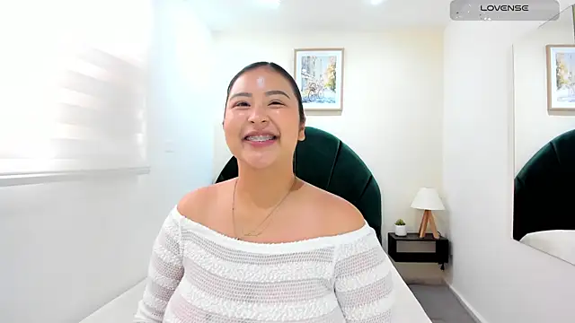  alaiasmile  online show from 22, 4, 2026