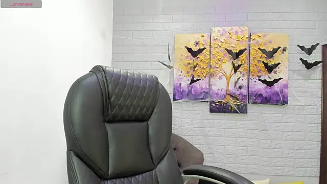 Snapshot of _alaiasmile_ chatting on 31, 10, 2025 alaiasmile online show from 31, 10, 2025