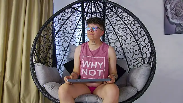 alex noa online show from 2, 4, 2026