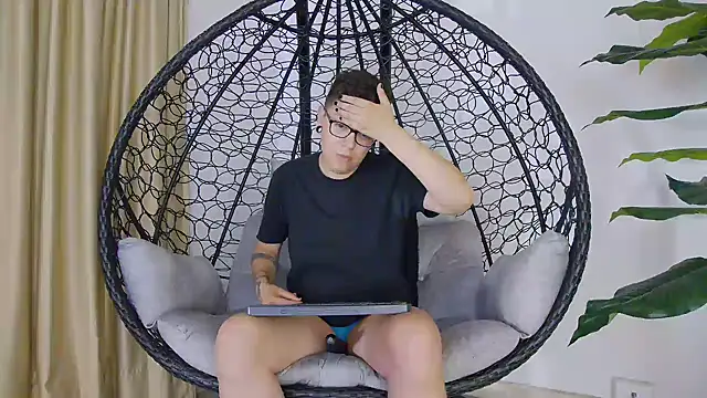 alex noa online show from 19, 11, 2025