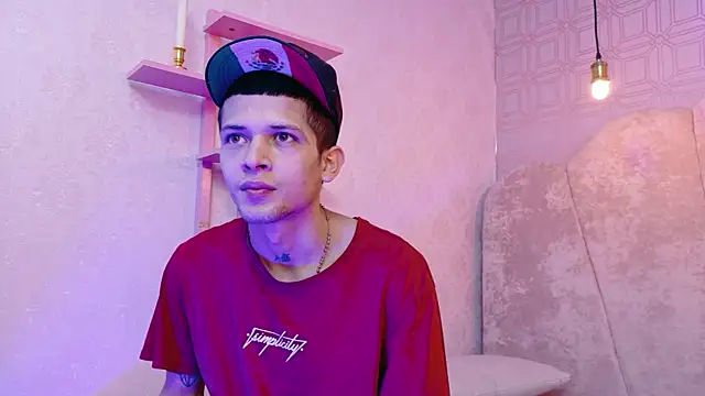 kendalltaylorr online show from 5, 12, 2025