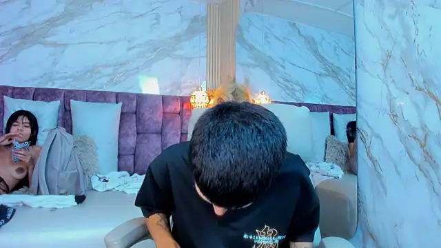 kendalltaylorr online show from 7, 4, 2026